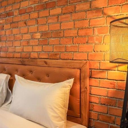 The Old Inn Udon Thani Esterno foto