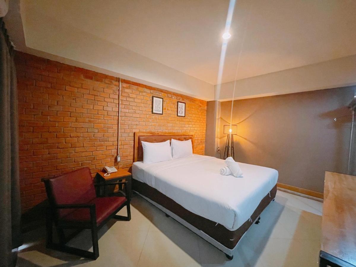 The Old Inn Udon Thani Esterno foto
