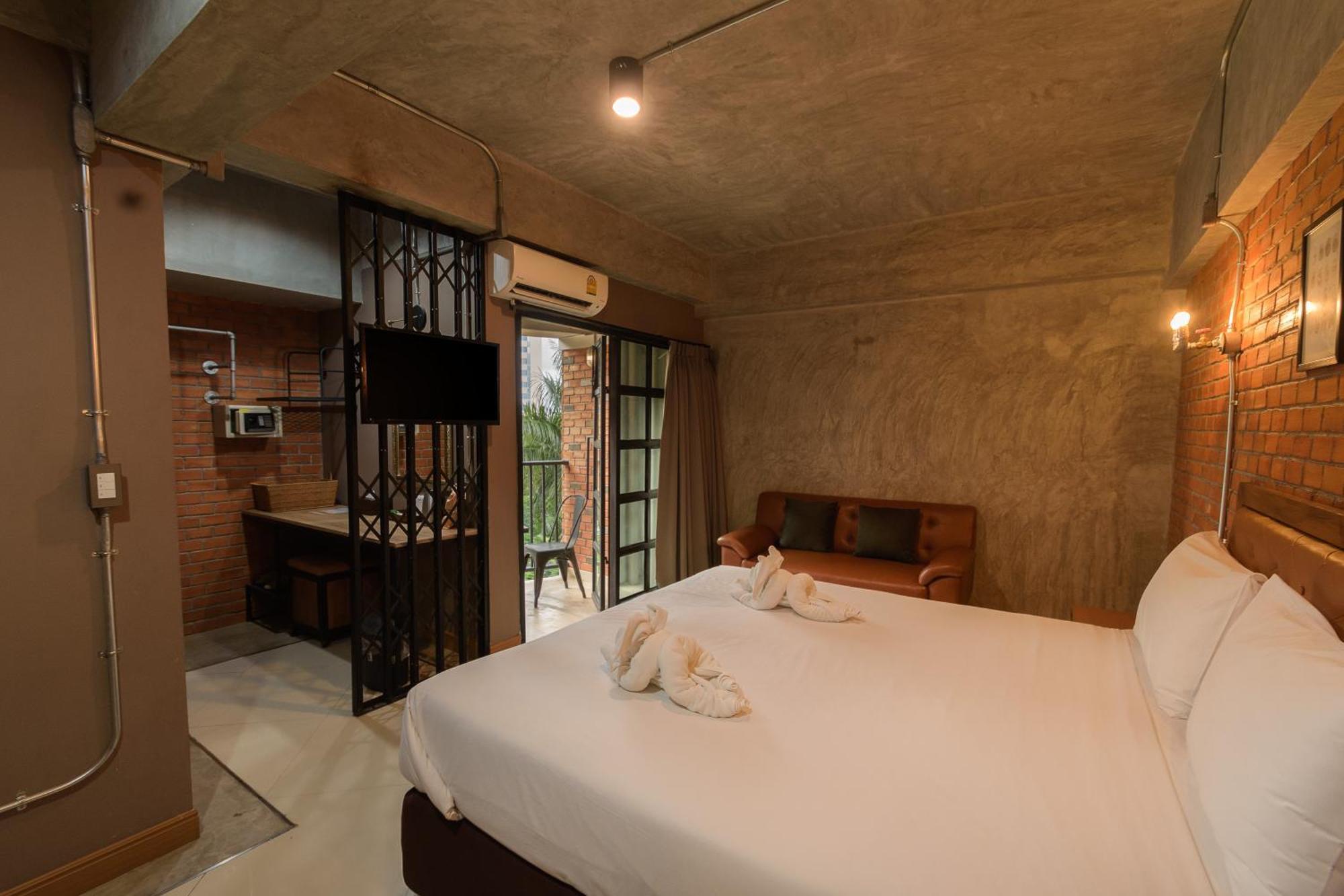 The Old Inn Udon Thani Esterno foto