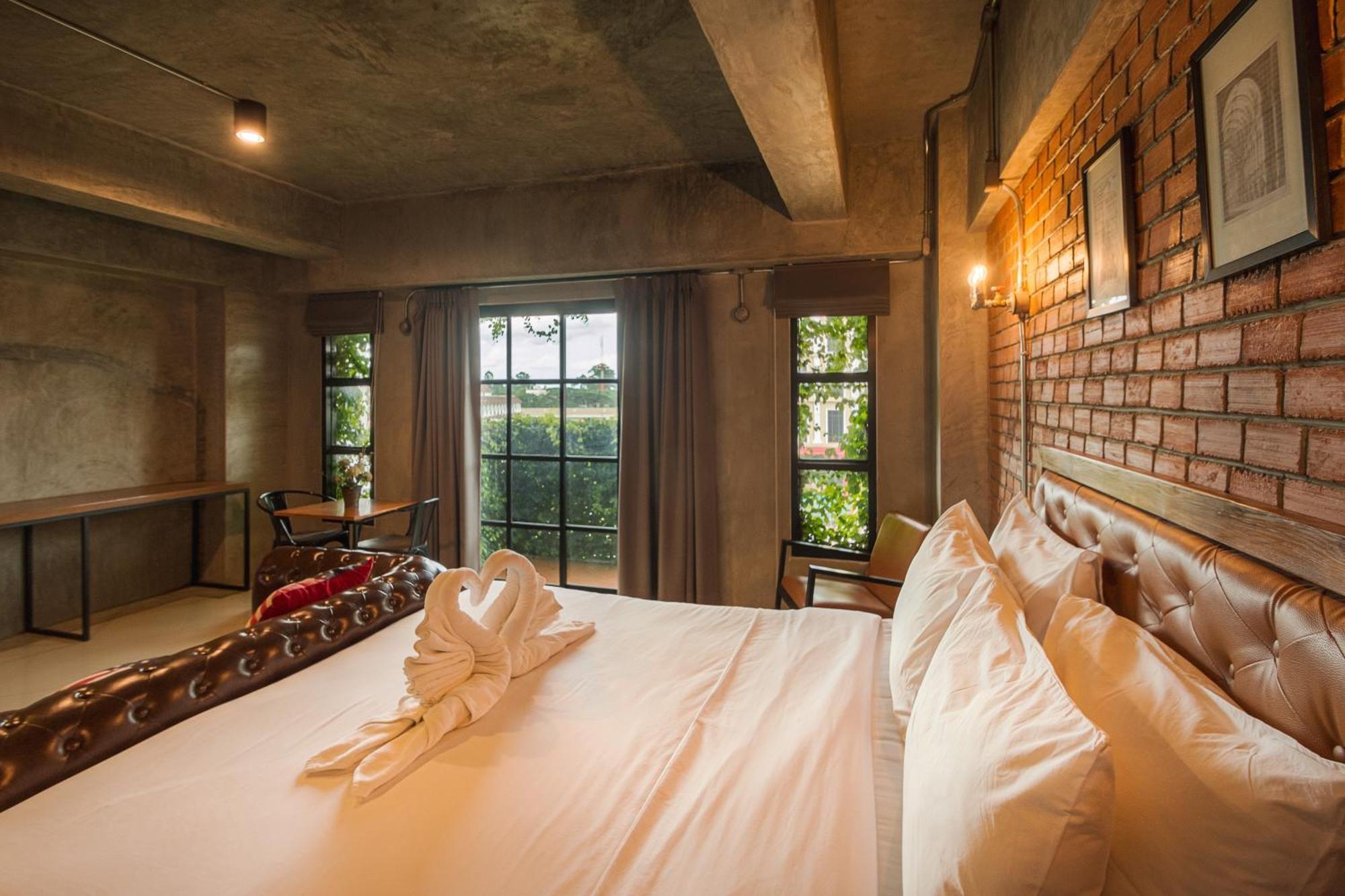 The Old Inn Udon Thani Esterno foto
